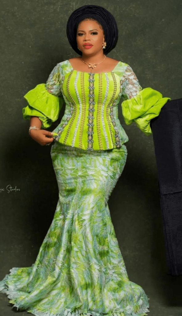Classy Asoebi Styles