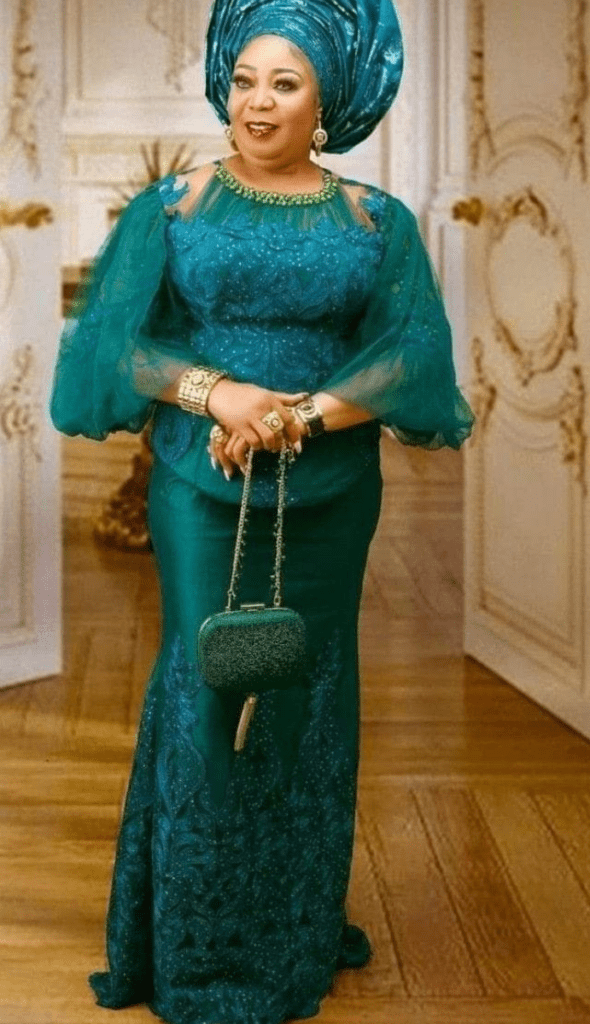 Classy Asoebi Styles