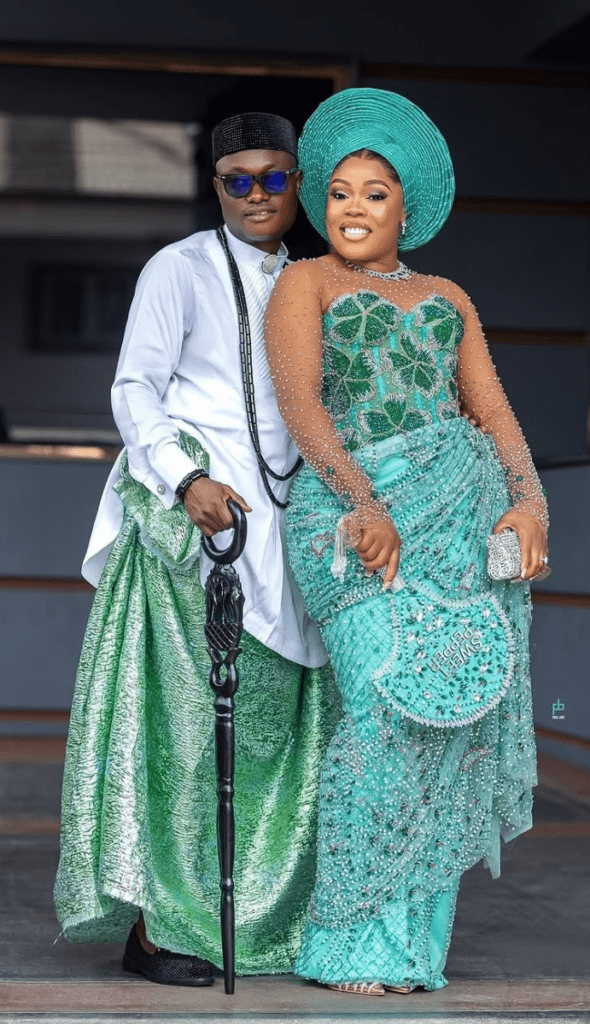15 PHOTOS: Most Attractive Efik Traditional Wedding Attire for Couples Efik Traditional Wedding Attire